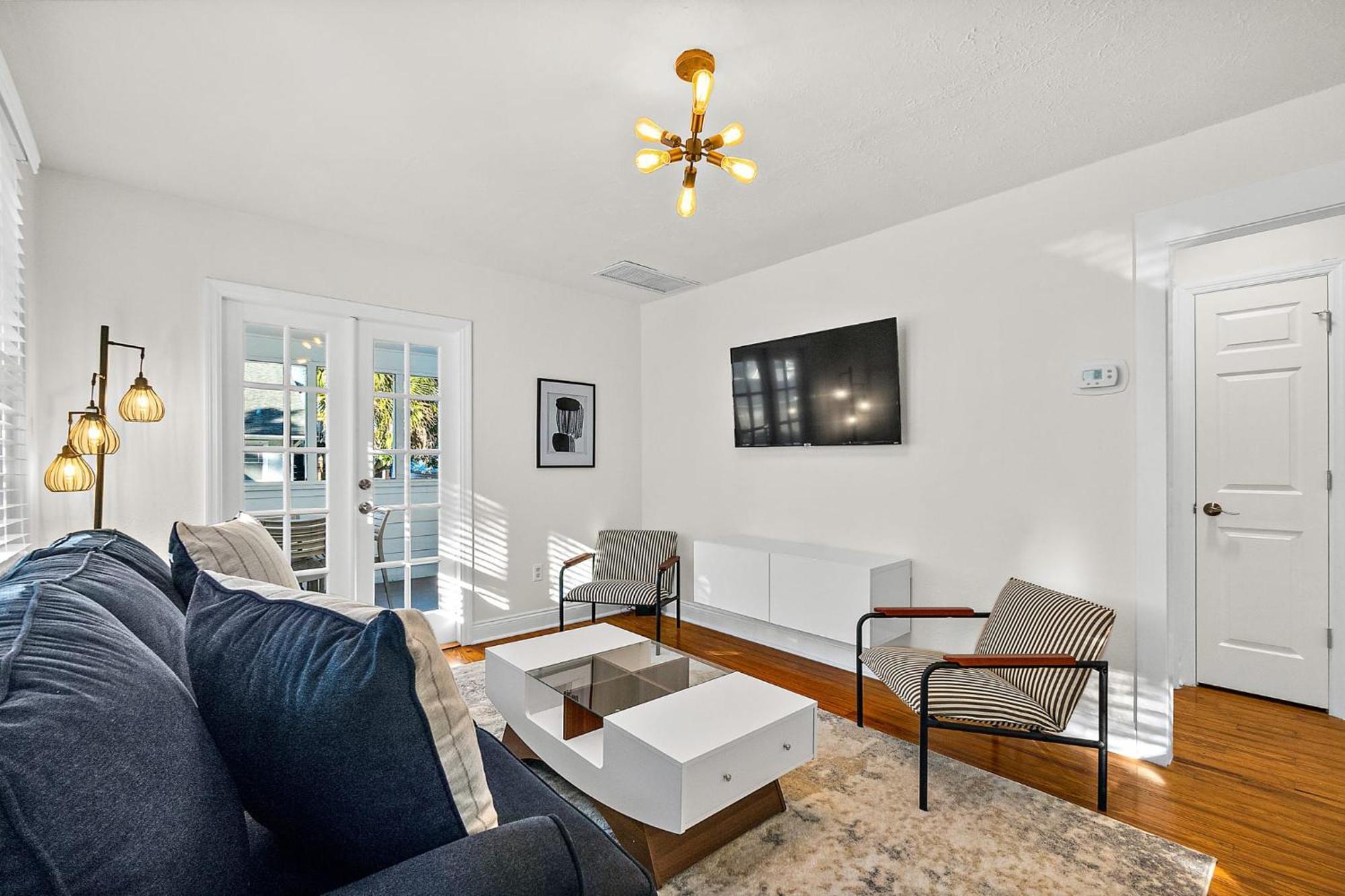 Private Uptown Flat - Walk To Nights Of Lights! Apartment St. Augustine Exterior photo