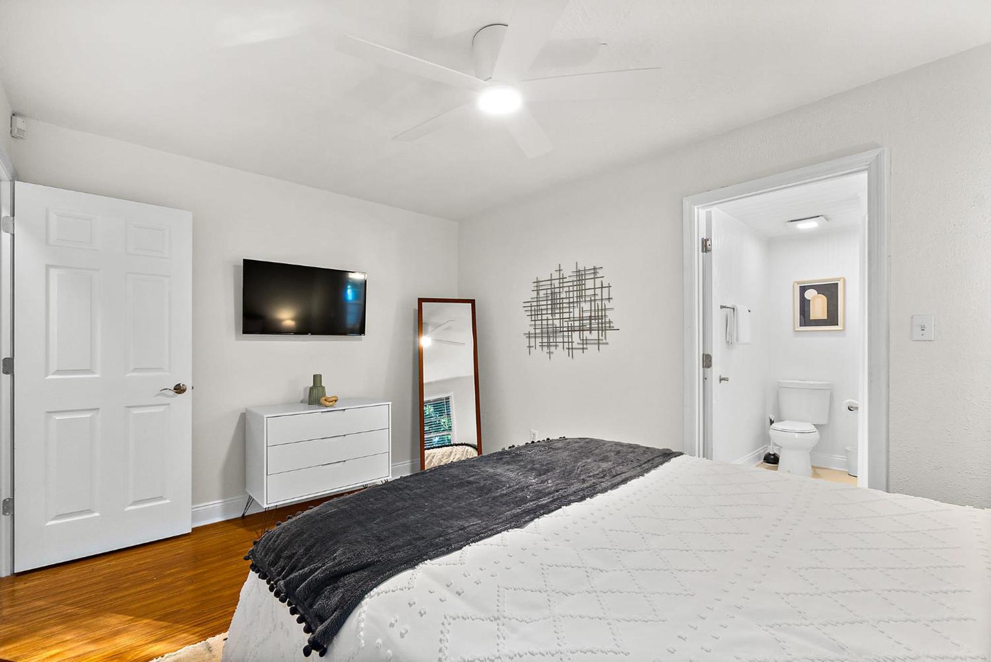 Private Uptown Flat - Walk To Nights Of Lights! Apartment St. Augustine Exterior photo